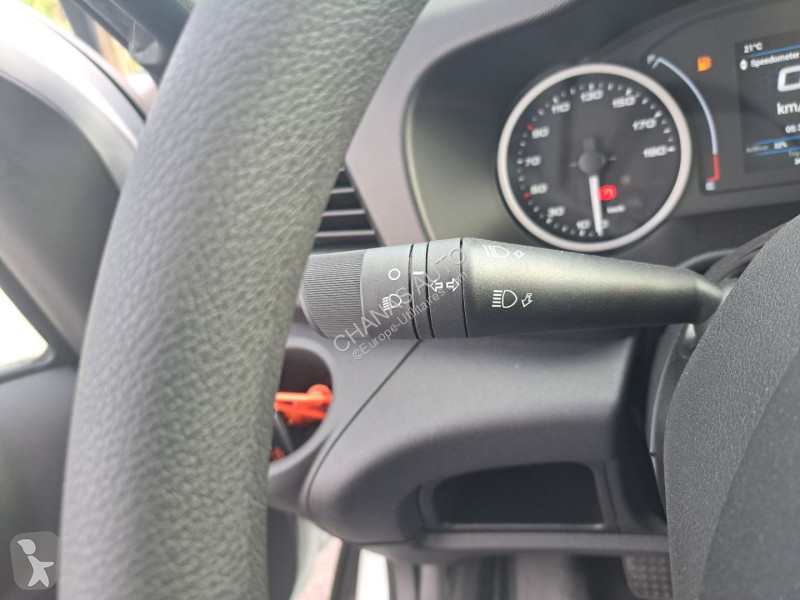 Autoutilitară Iveco 35C18 180CV 3L CAISSE HAYON...