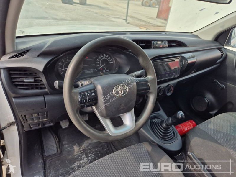 Véhicule utilitaire Toyota Hilux