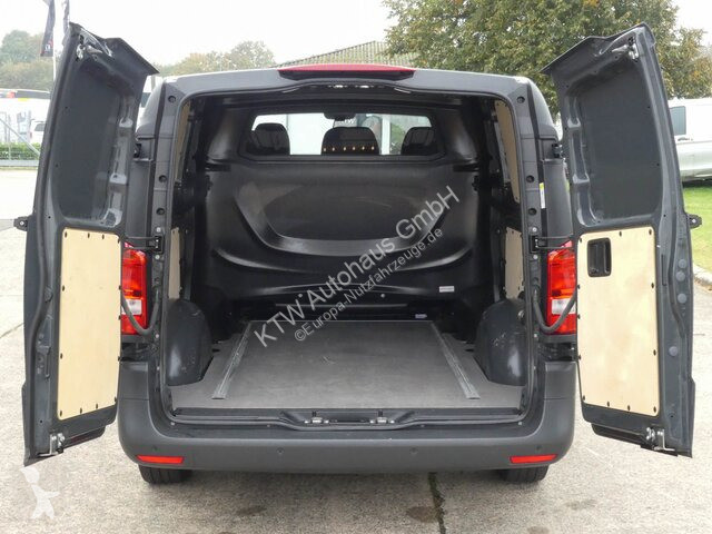 Veicolo commerciale Mercedes Vito...