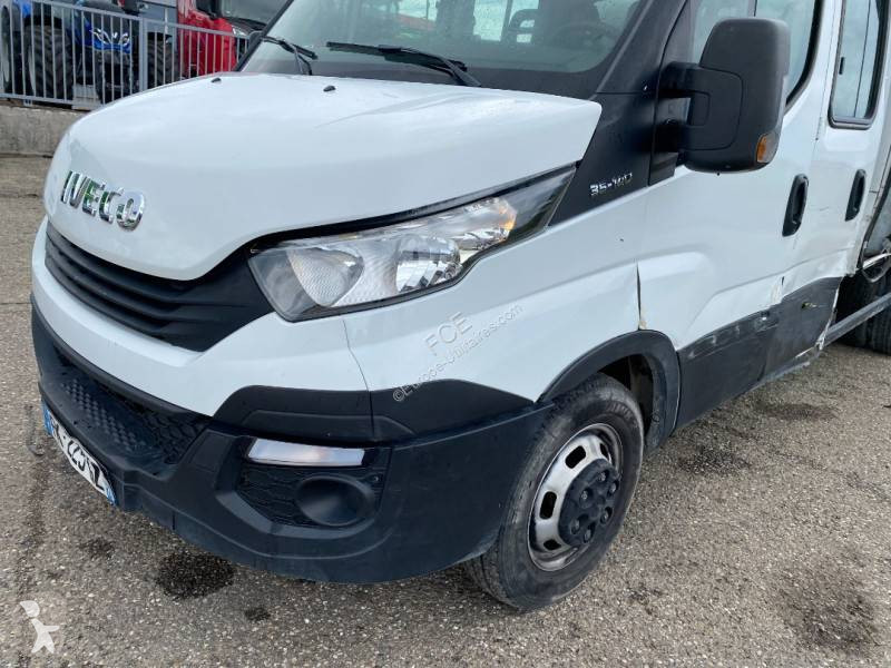 Véhicule utilitaire Iveco