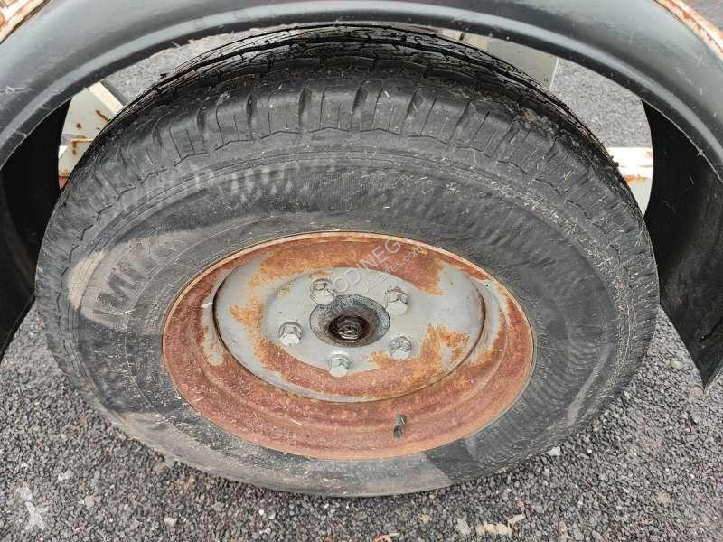 Véhicule utilitaire   PORTE TOURET