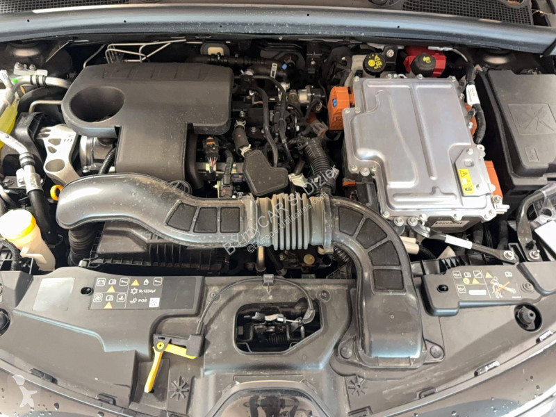 Užitkové vozidlo Renault Clio E-Tech full...