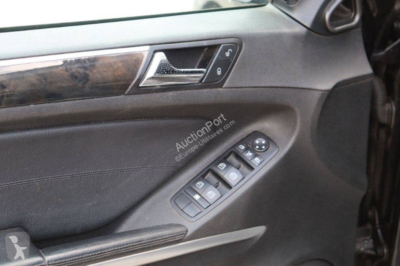Véhicule utilitaire Mercedes 4 MATIC M-Klasse