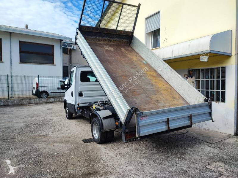 Véhicule utilitaire Iveco