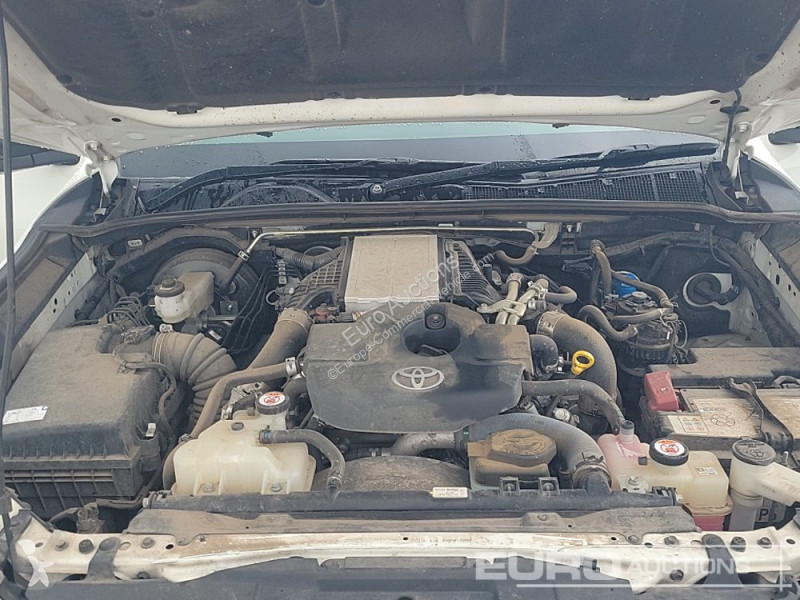 Véhicule utilitaire Toyota Hilux