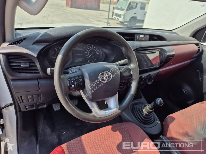 Veicolo commerciale Toyota Hilux DLX