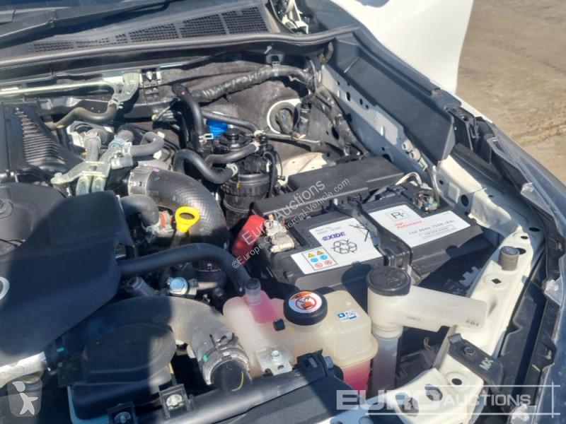 Furgoneta Toyota Hilux