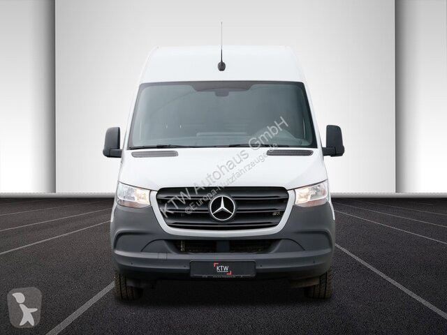 Užitkové vozidlo Mercedes 317...