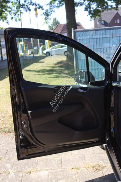 Furgoneta Ford Courier