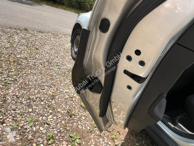 Autoutilitară Ford Turnier Titanium LUXEMBURG...
