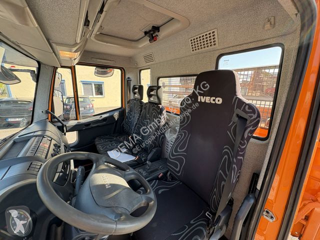 Véhicule utilitaire Iveco...
