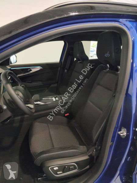Veicolo commerciale Renault Austral full hybrid...