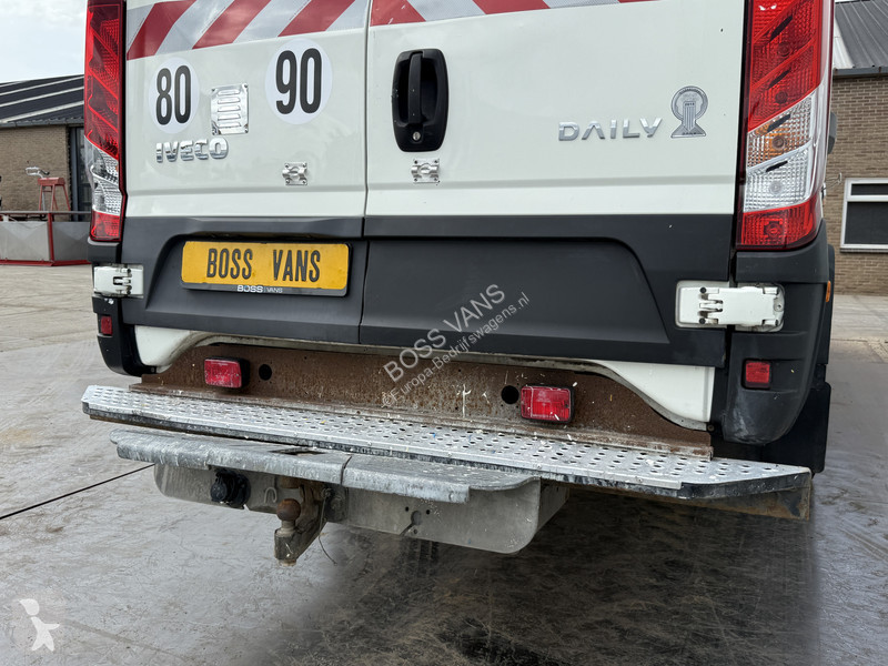 Véhicule utilitaire Iveco 70C17 3.0 **Engine...