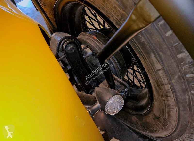 Véhicule utilitaire Ferrari  Vintage Racer...