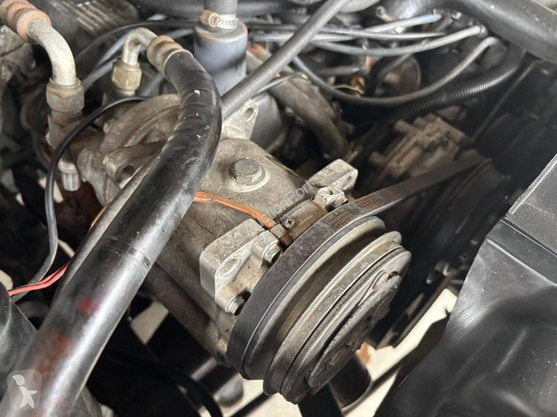 Furgoneta Land Rover (I) _ ?? V8 Vogue SE...