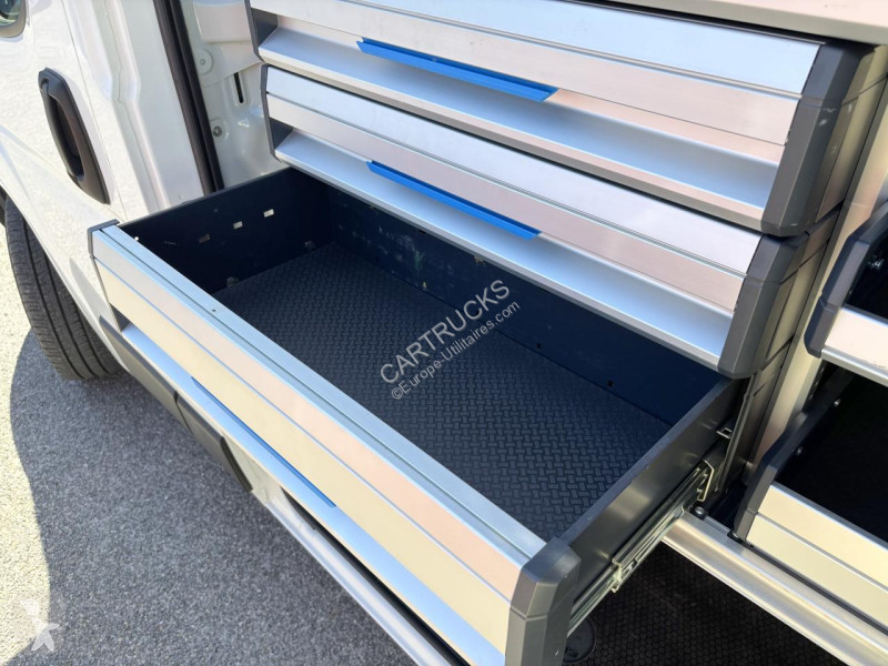 Bedrijfswagen Peugeot BOXER