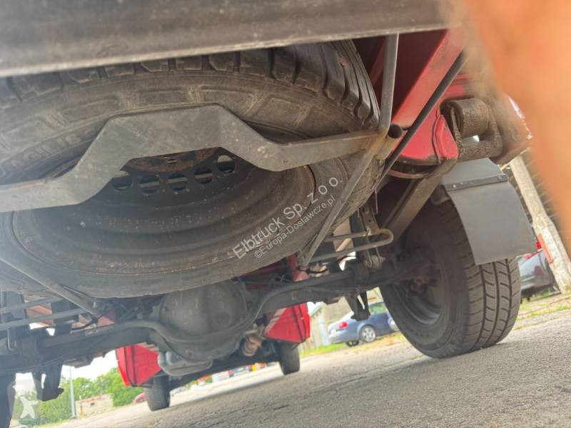 Samochód dostawczy Mercedes