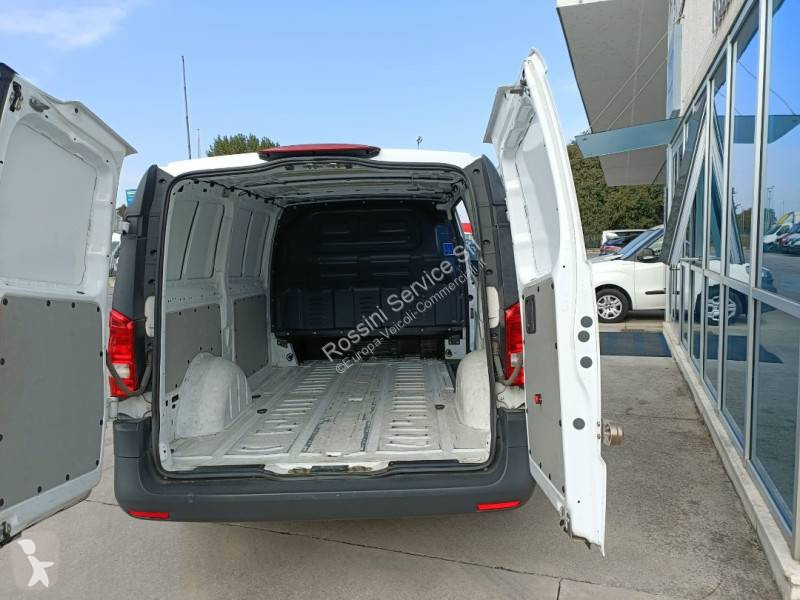 Véhicule utilitaire Mercedes