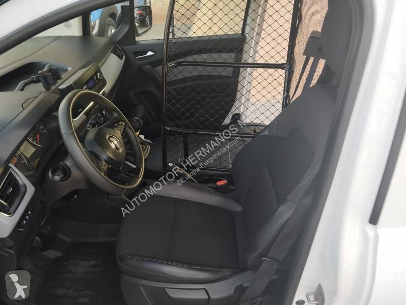 عربة نفعية Renault