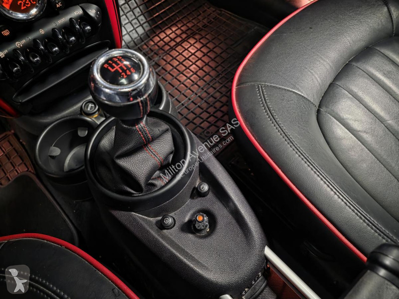Лекотоварен автомобил Mini