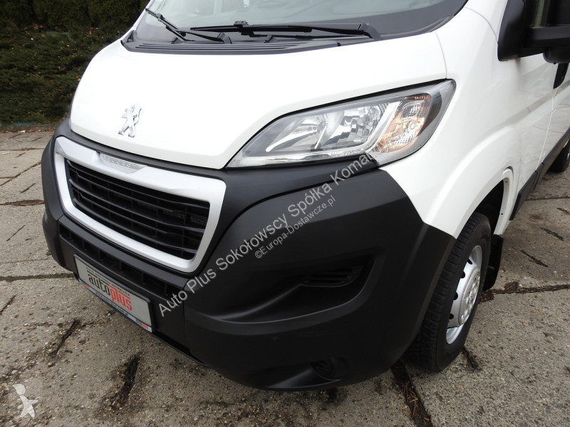 Samochód dostawczy Peugeot  BOXER