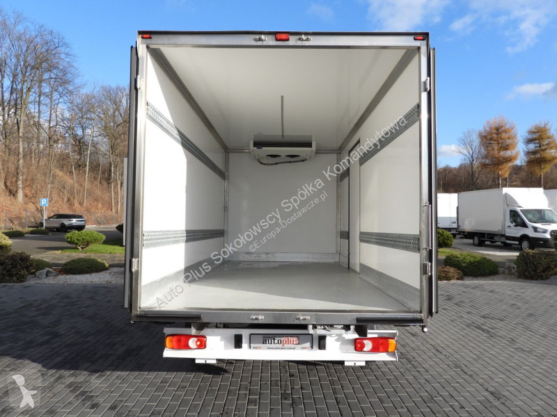 Samochód dostawczy Peugeot  BOXER