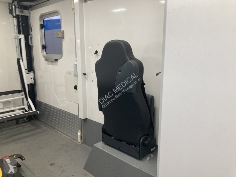 عربة نفعية Fiat Maxi Container Ambulance