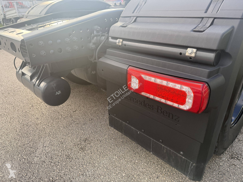 Nyergesvontató Mercedes ACTROS L 1845