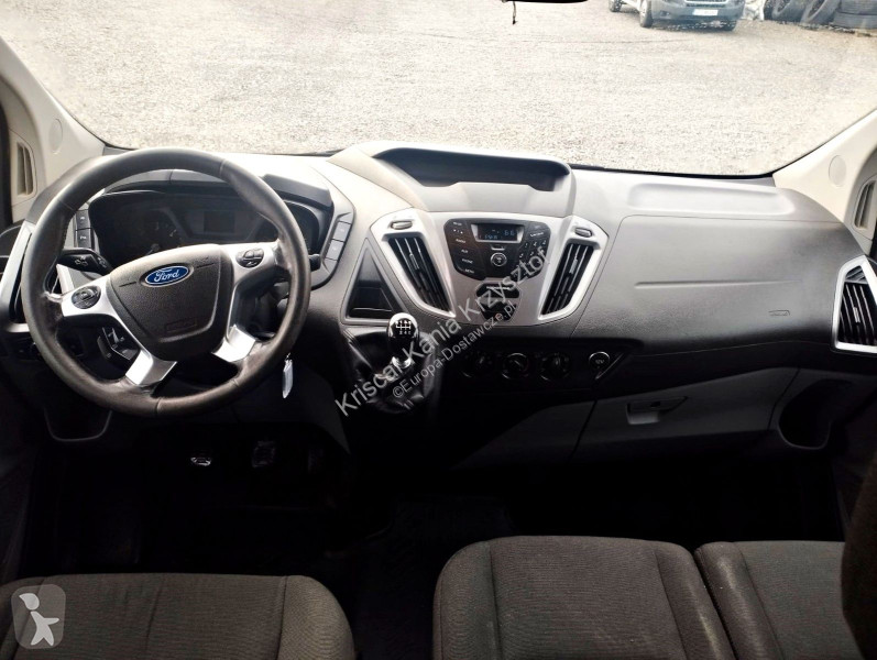 Samochód dostawczy Ford L2 9 Seater Low Mileage
