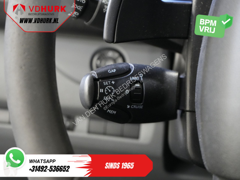 Samochód dostawczy Toyota 2.0 Aut. L3...