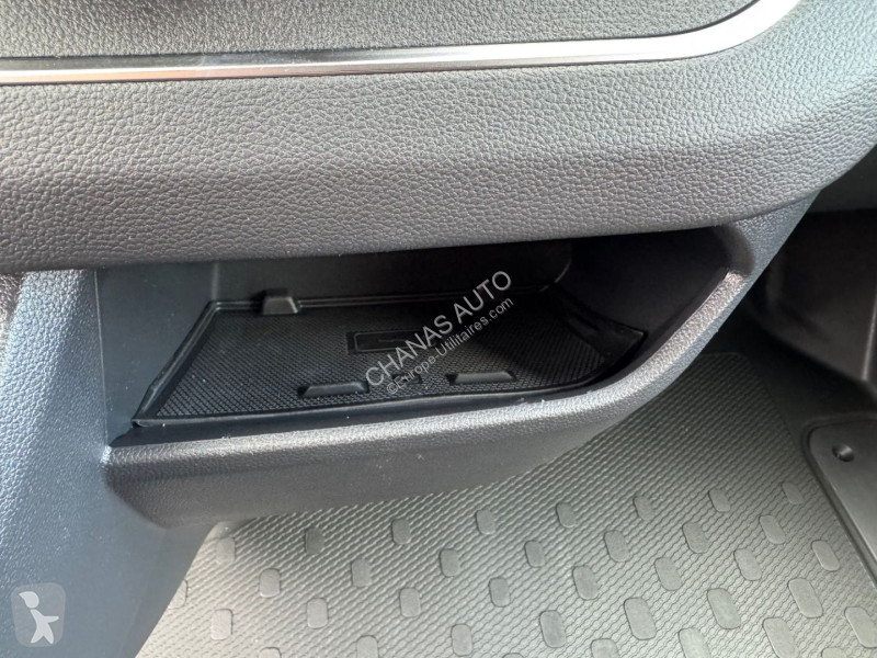 Véhicule utilitaire Renault L2H1 3T BLUE DCI...