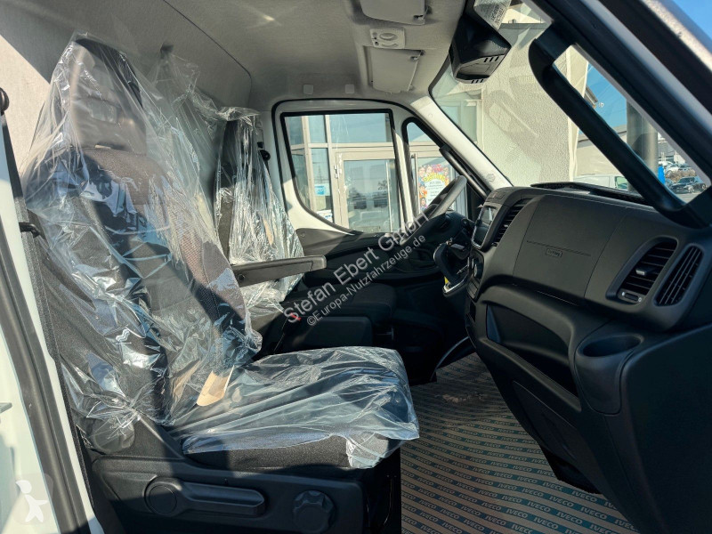 Iveco 35S14...