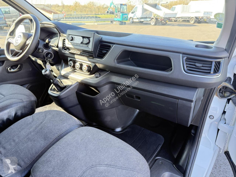 عربة نفعية Nissan PRIMASTAR Acenta 2.8t L1H1...