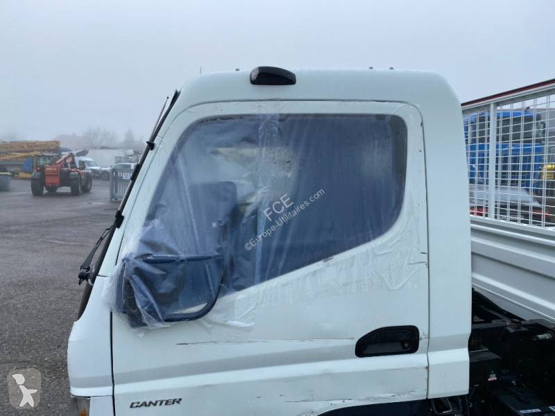 Samochód dostawczy Mitsubishi