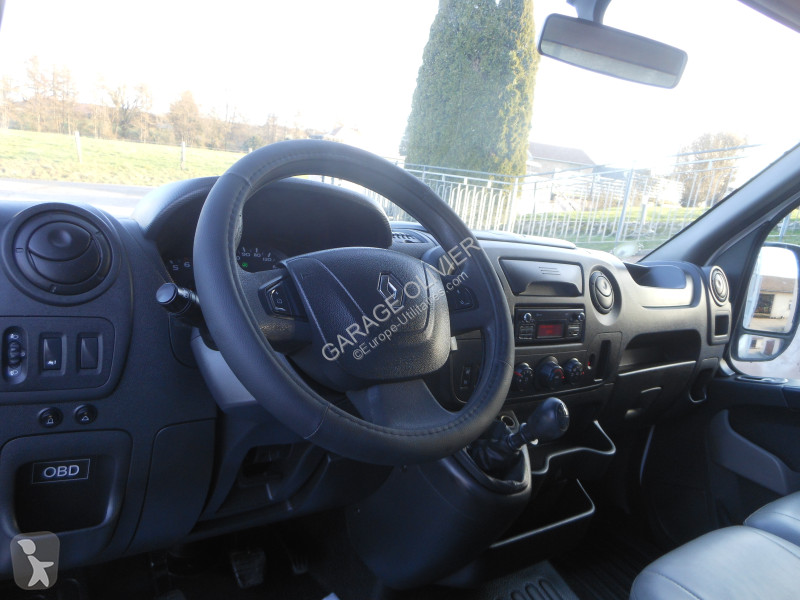 Véhicule utilitaire Renault Châssis Cabine...