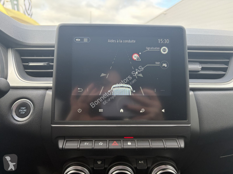 Samochód dostawczy Renault (2) Intens E-TECH...