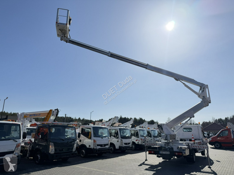 Nissan  Transporter