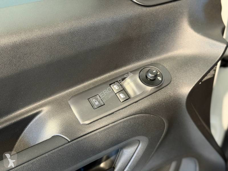 عربة نفعية Opel 1.5 CDTi 100HP