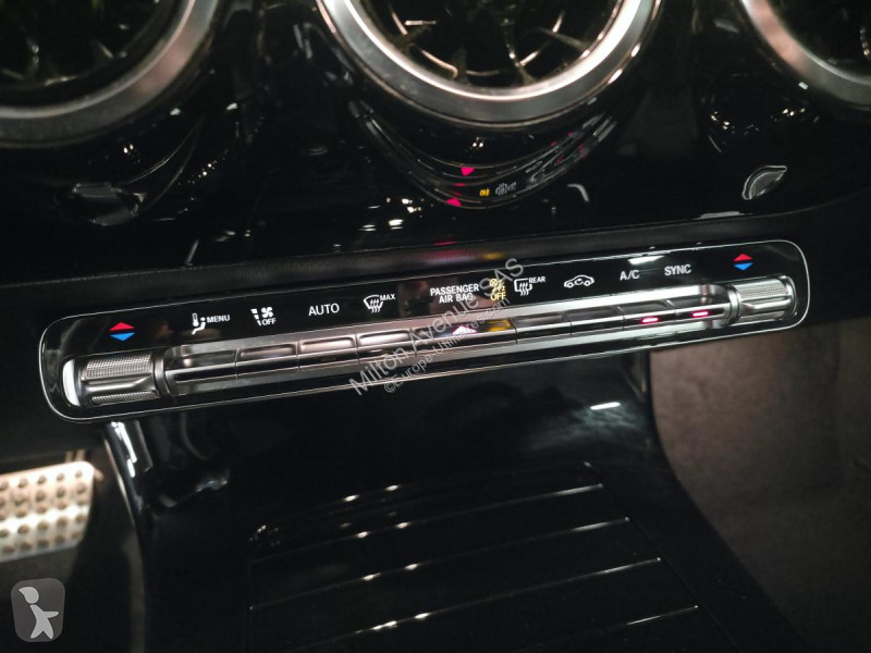 Véhicule utilitaire Mercedes CLA Shooting Brake...