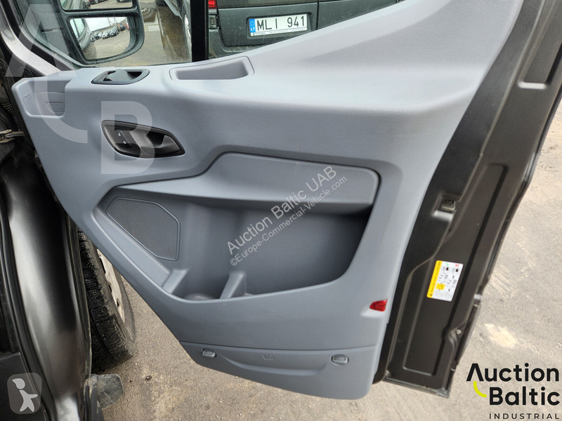 Коммерческий автомобиль Ford