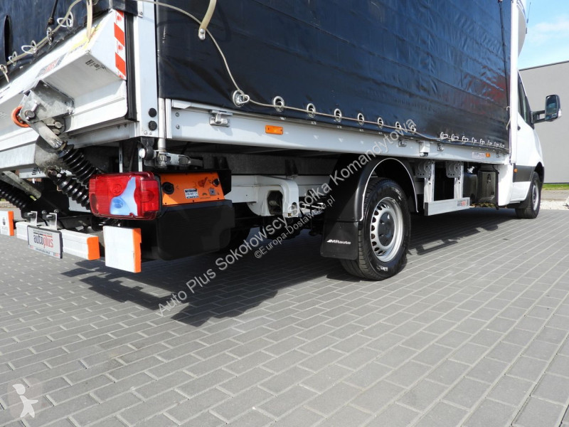 Autoutilitară Mercedes 23RANSIT