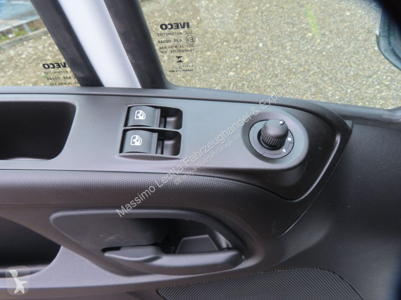 Véhicule utilitaire Iveco 35C16 3,0 Rd.3000...