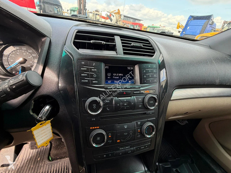 عربة نفعية Ford 3.5 V6 Petrol Automatic Gearbox...