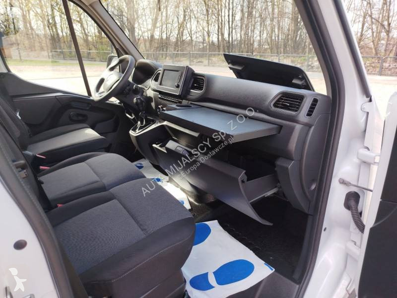 Samochód dostawczy Renault