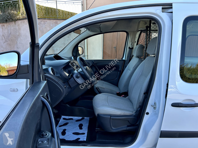 Véhicule utilitaire Renault Maxi Grand Volume...