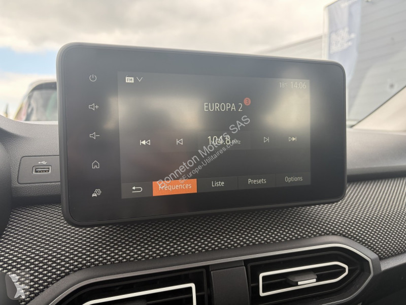 Samochód dostawczy Dacia (3) Expression TCe 90 CVT
