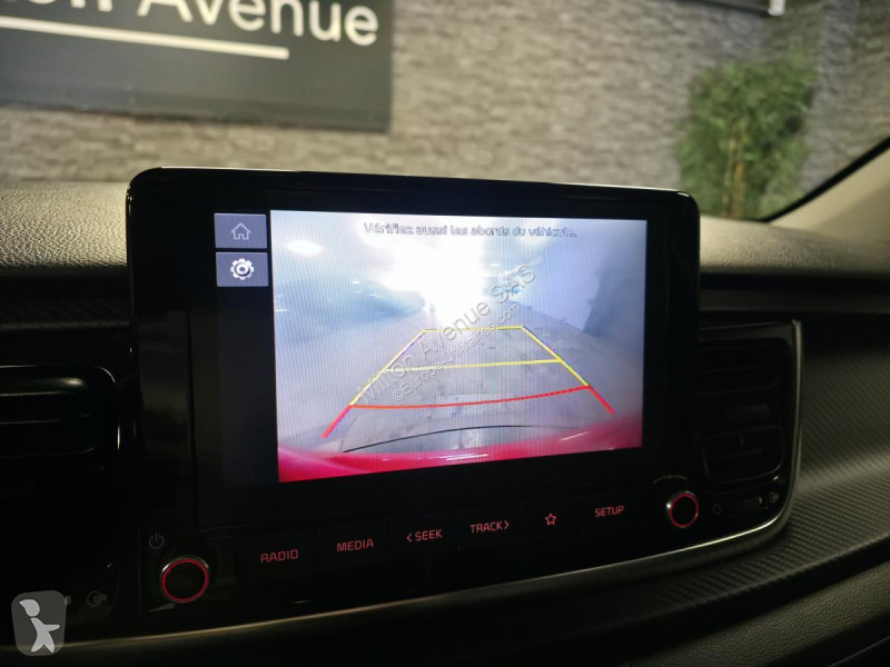 Véhicule utilitaire KIA RIO 1.0 T-GDi MHEV -...