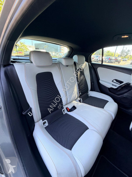 عربة نفعية Mercedes 180 D 7G-DCT STYLE LINE