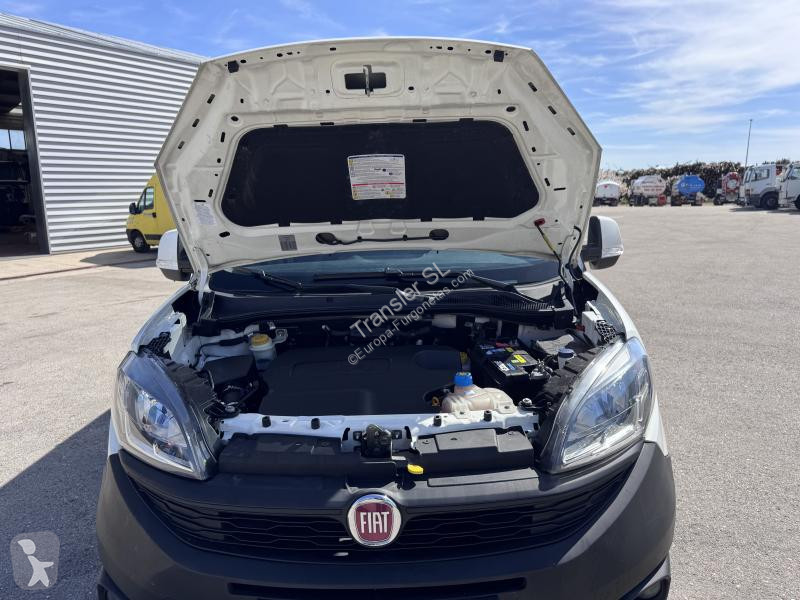 عربة نفعية Fiat  DOBLO