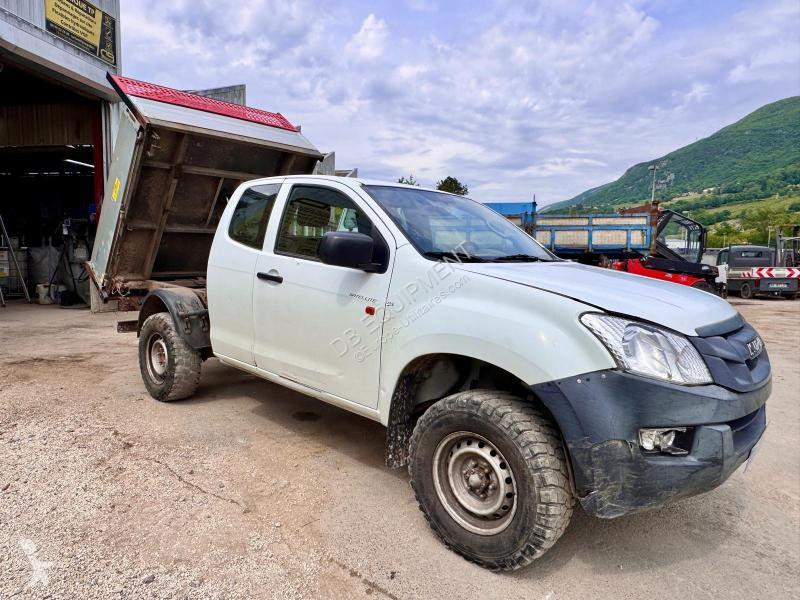 Véhicule utilitaire Isuzu TFS86 PICKUP 4x4 AVEC...